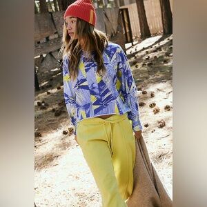 FP Movement Printed Inspire Layer Boxy Crop Top Size M